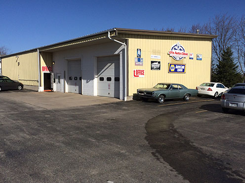 Auto and Car Shop in Neenah and Seymour [stateabbr]